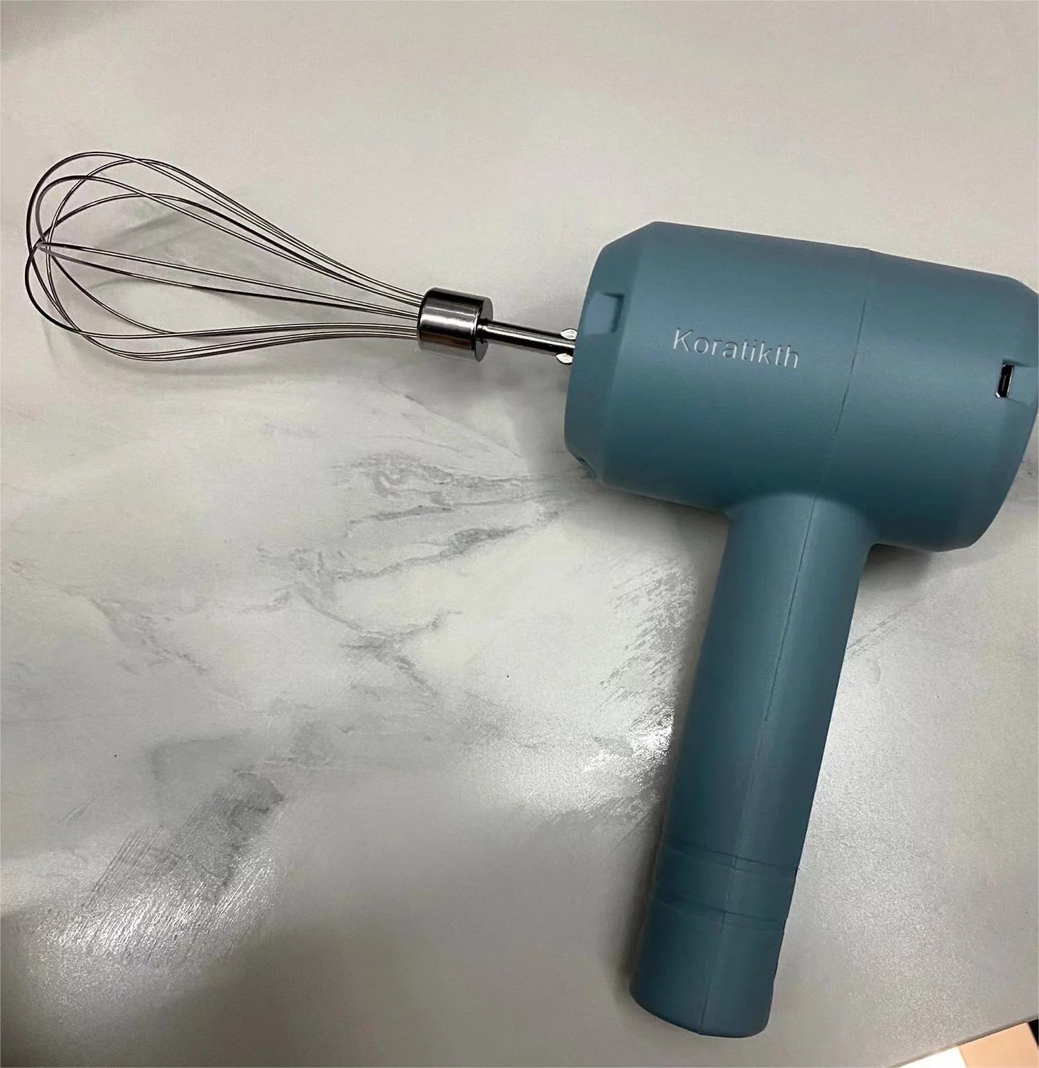 Koratikth Hand Mixer Electric,3 Speed Hand Mixer Electric Hand Mixer,Immersion Blender Whisk for Food Whipping,Cake Mixer,Milk Frother,Bread Maker,Beater -Green